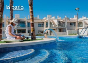La Perla Spa & Beach Resort, 3 soveroms leiligheter på strandresorten foran Mar Menor i Los Urrutias