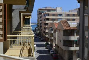 3 soveroms leilighet med kort vei til havn og strand i Torrevieja